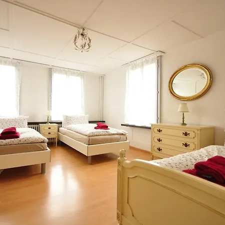 Daire Townhouse Ii Sleeps 12 Guests