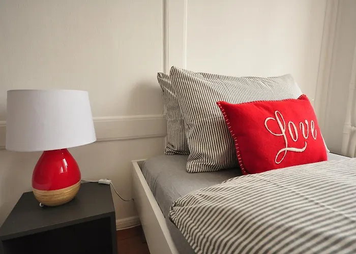 Townhouse Ii Sleeps 12 Guests インターラーケン