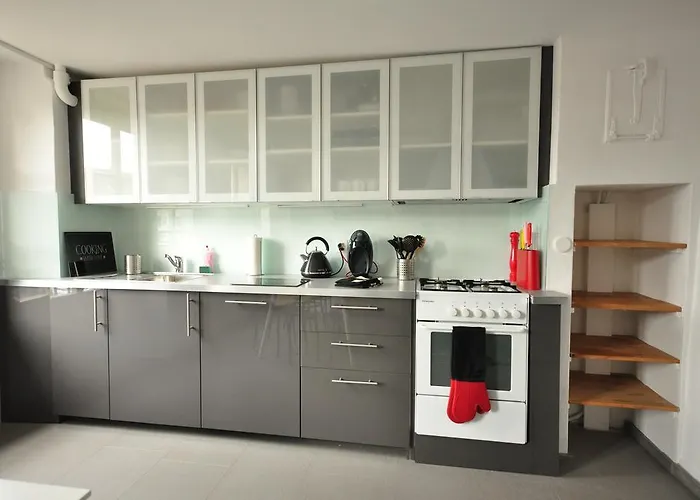 Апартаменти Townhouse Ii Sleeps 12 Guests *