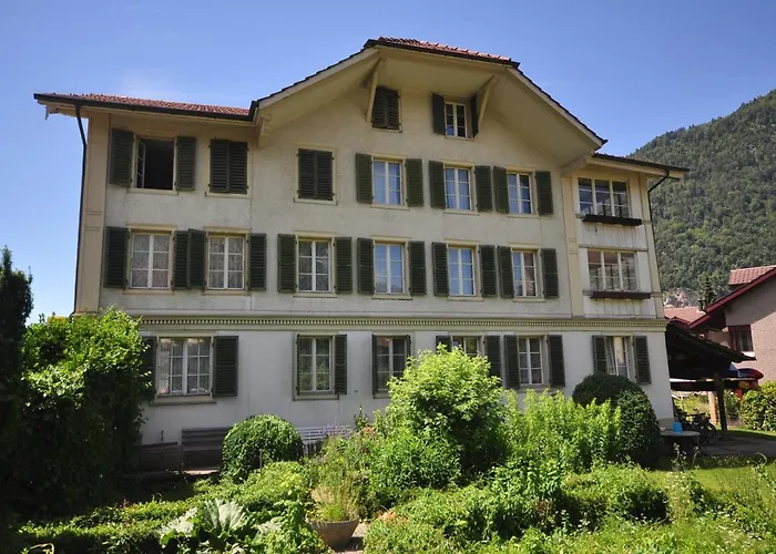 Апартаменти Townhouse Ii Sleeps 12 Guests